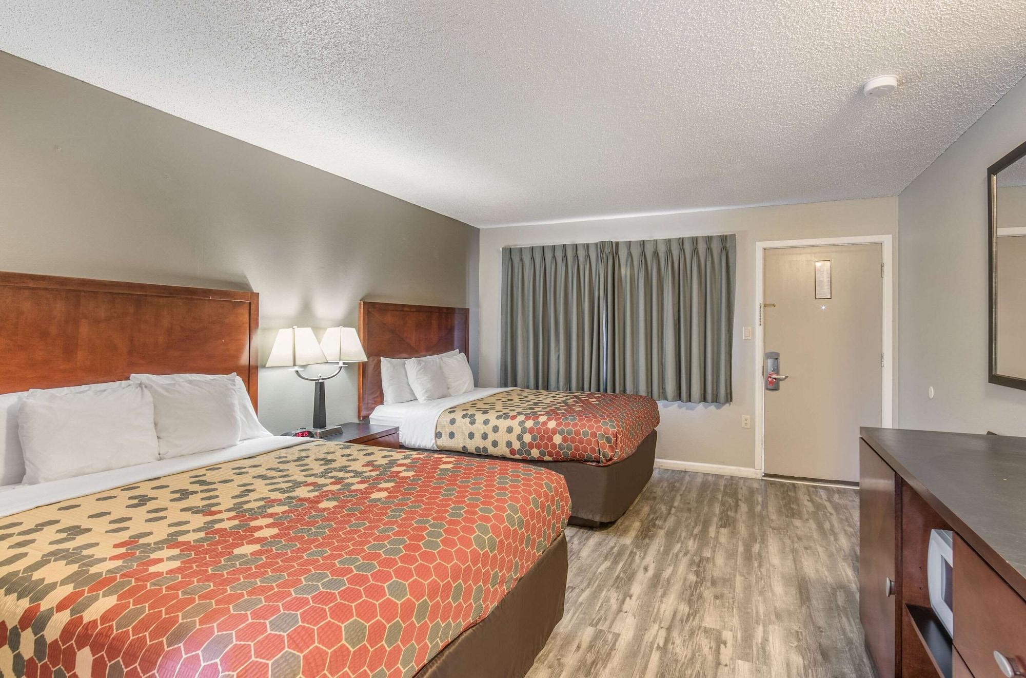 Econo Lodge Inn & Suites Вайріка Екстер'єр фото