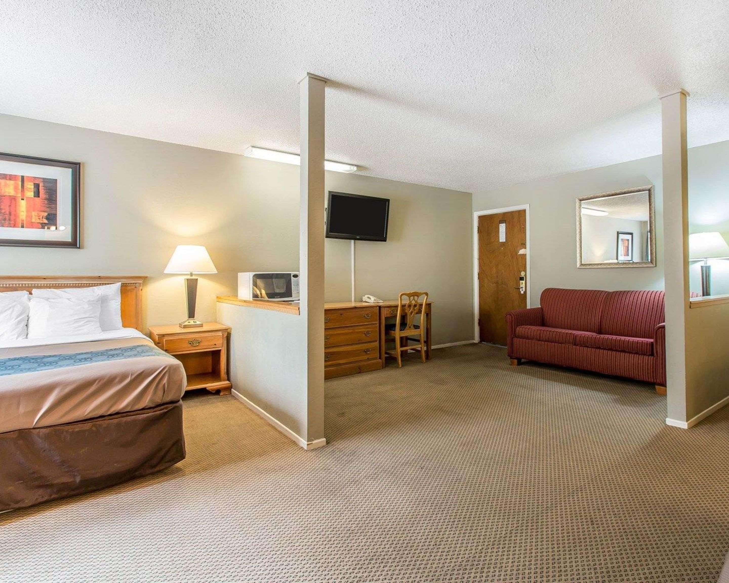 Econo Lodge Inn & Suites Вайріка Екстер'єр фото