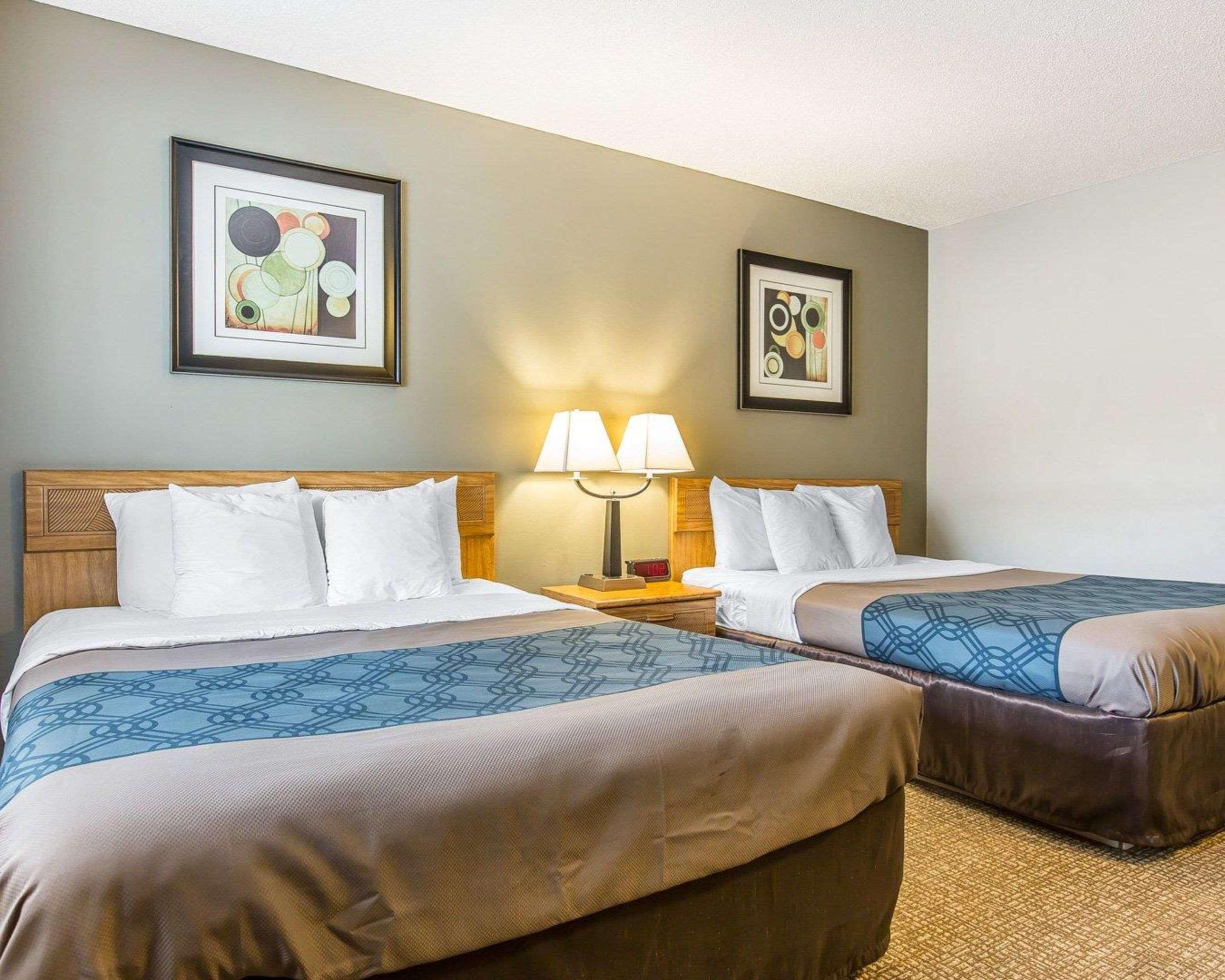 Econo Lodge Inn & Suites Вайріка Екстер'єр фото