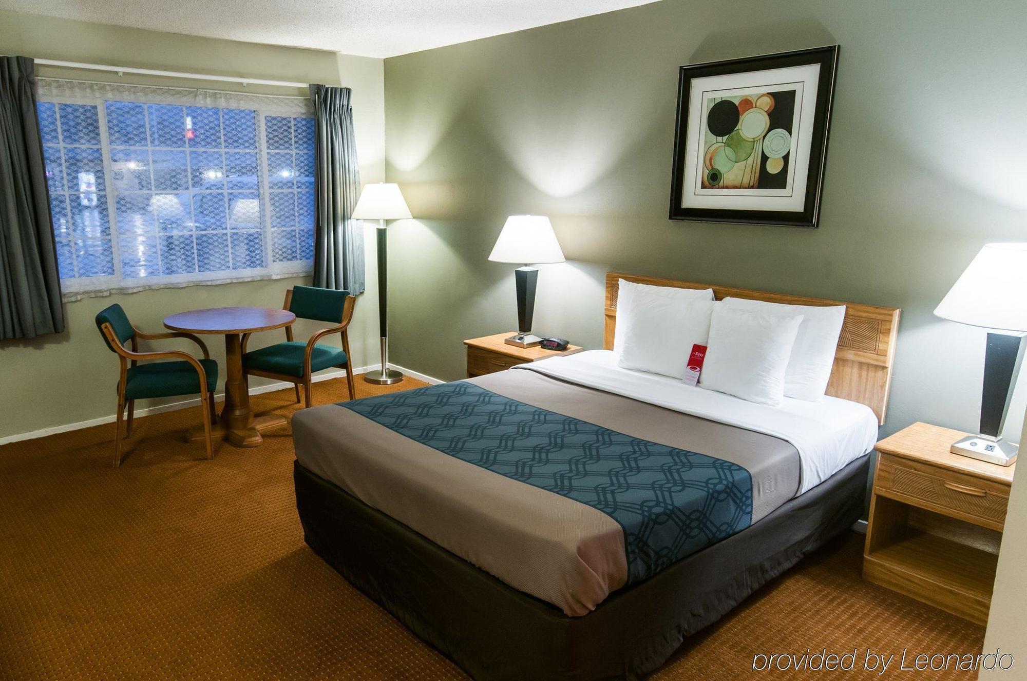 Econo Lodge Inn & Suites Вайріка Екстер'єр фото