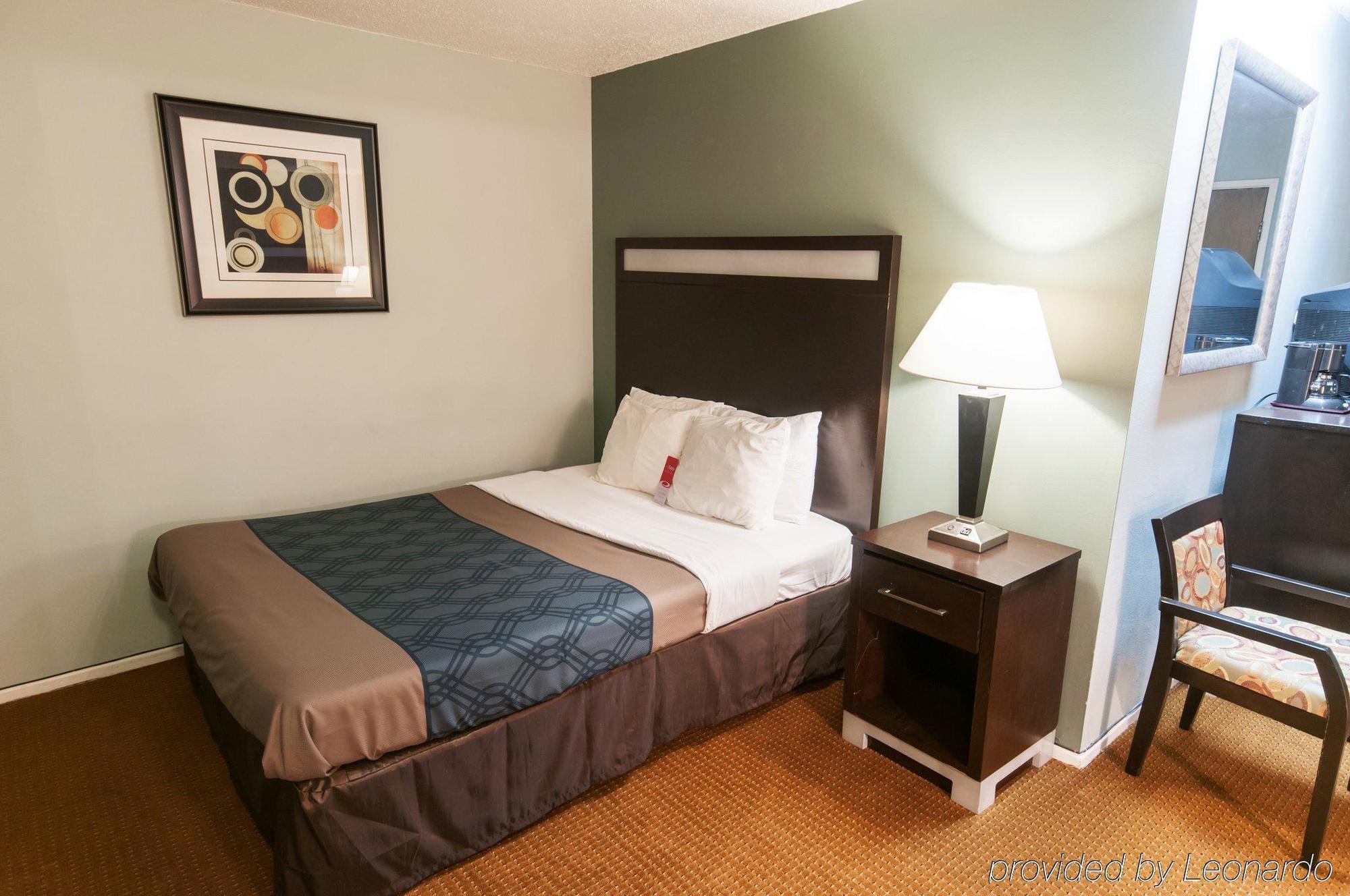 Econo Lodge Inn & Suites Вайріка Екстер'єр фото