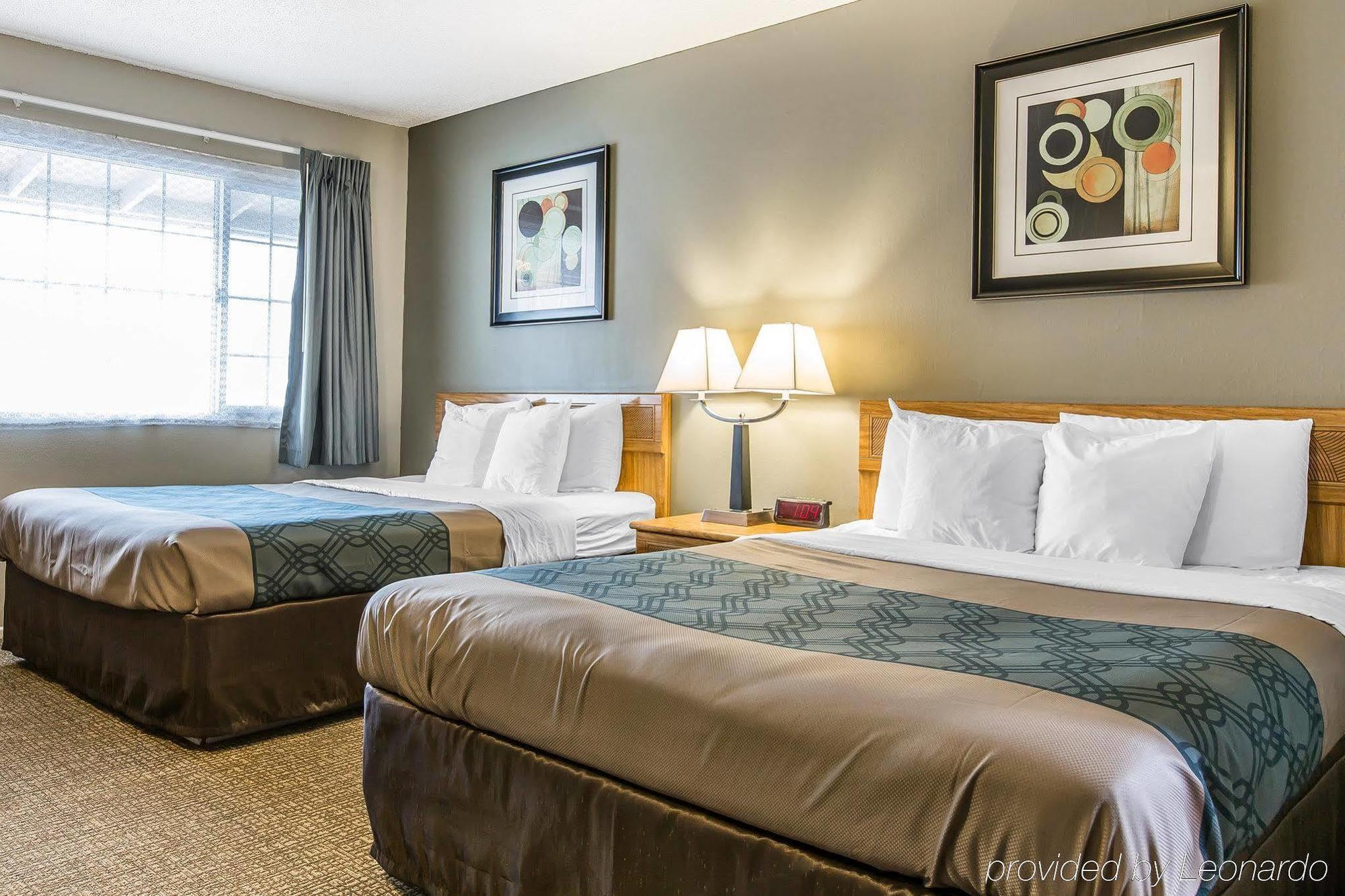 Econo Lodge Inn & Suites Вайріка Екстер'єр фото