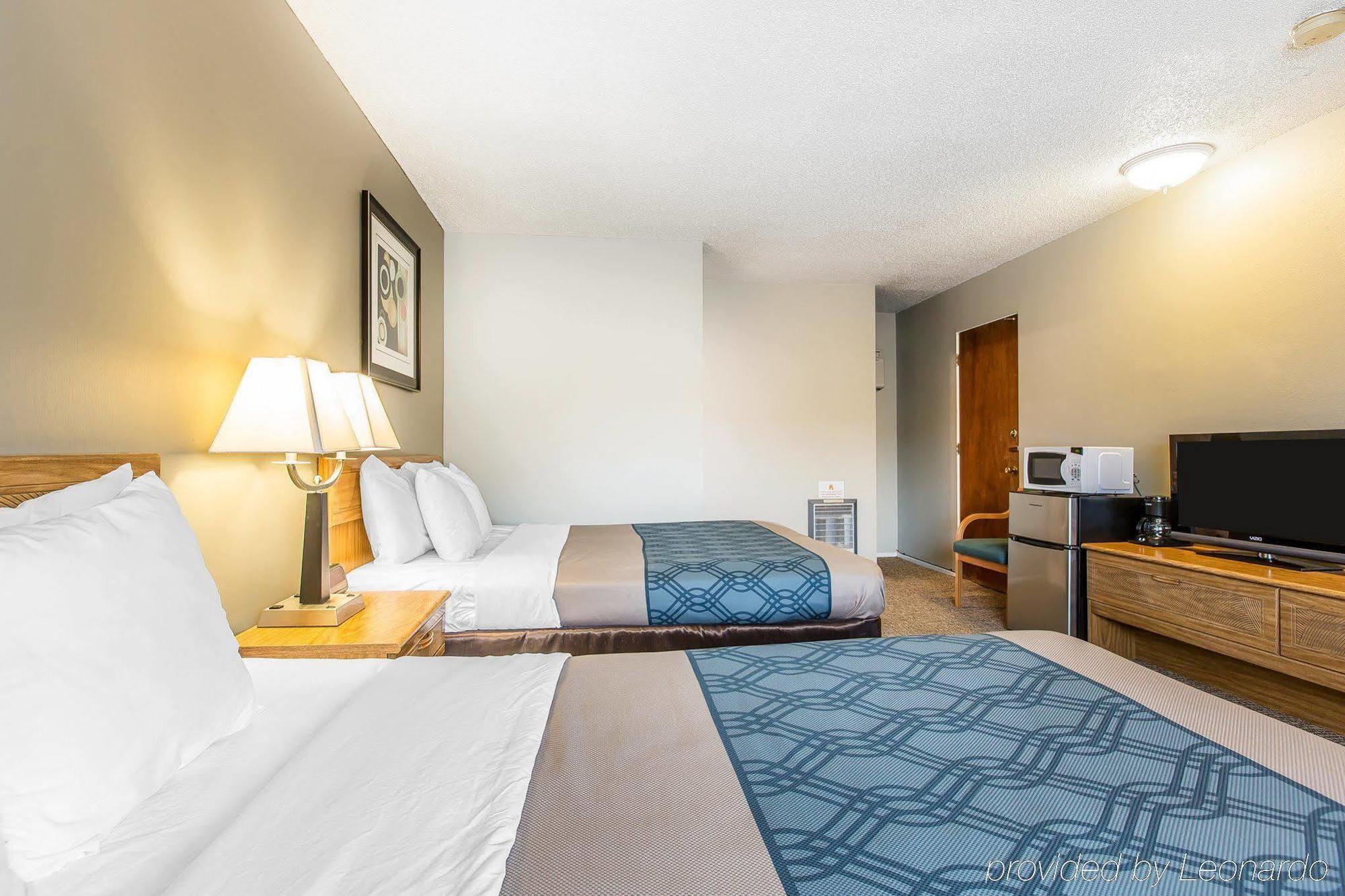 Econo Lodge Inn & Suites Вайріка Екстер'єр фото